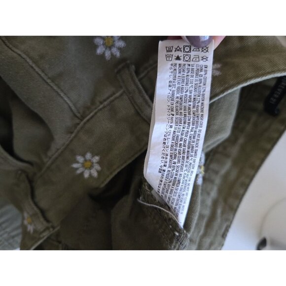 Forever 21 Pants Green Hi Rise Cargo Wide Leg Flat Front Embroidered Small - Picture 5 of 6